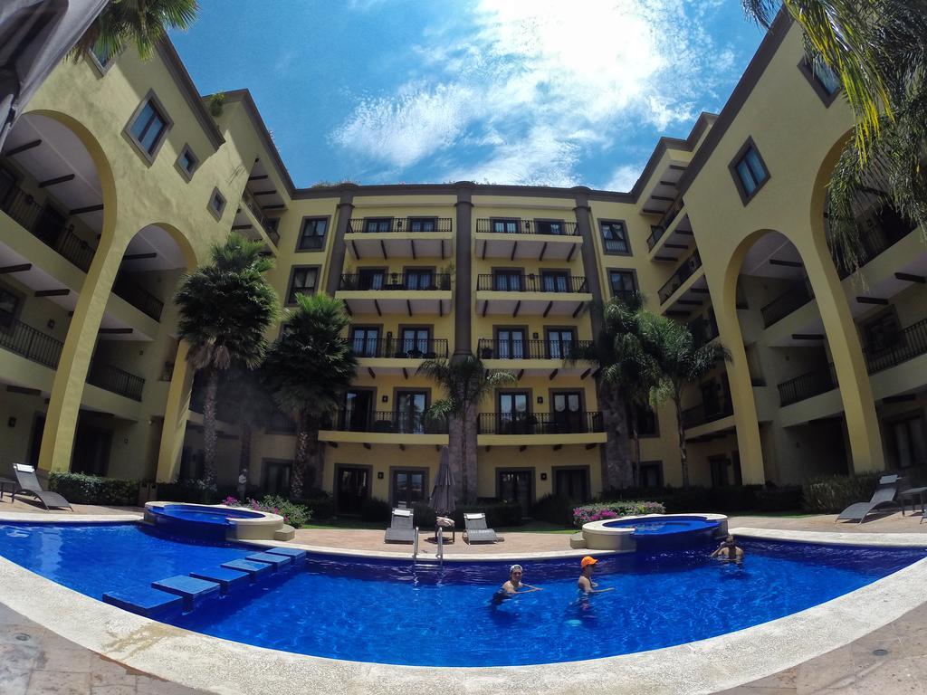 & Penthouse El Caracol