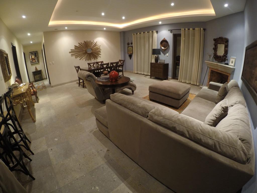 & Penthouse El Caracol