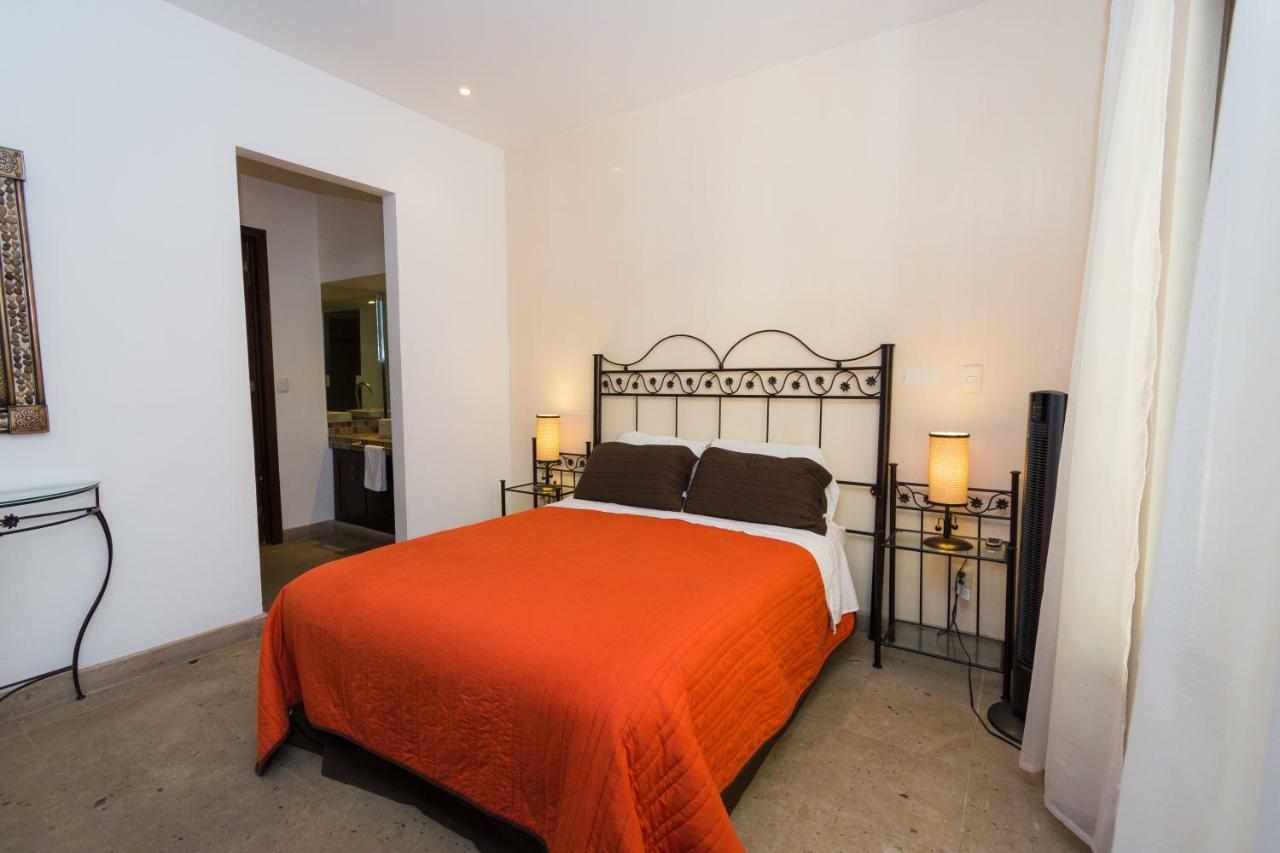 & Penthouse El Caracol