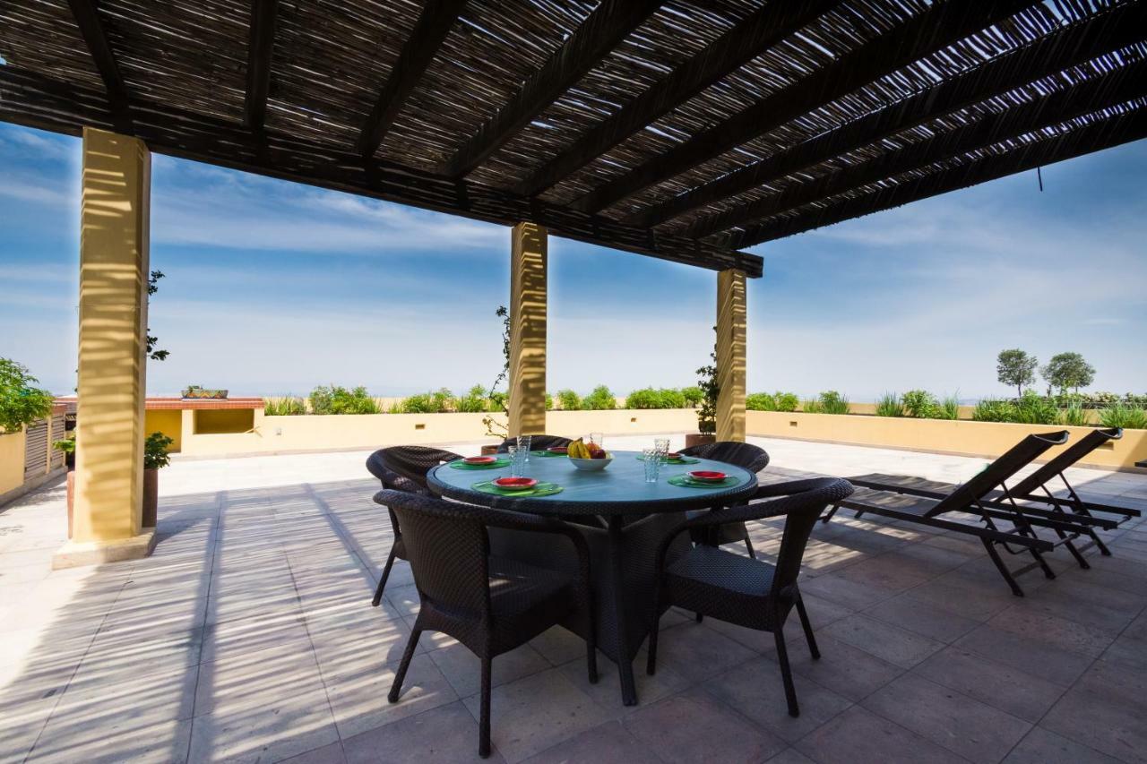 & Penthouse El Caracol